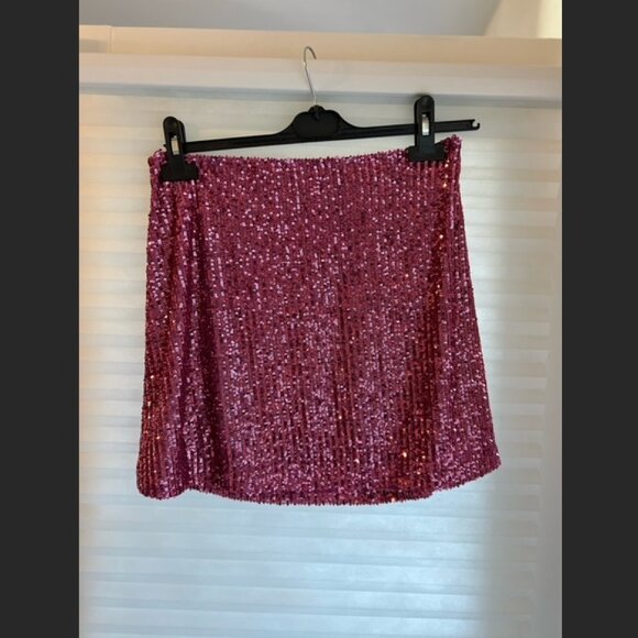 Pink sequin skirt by ITMFL - Picture 2 of 3